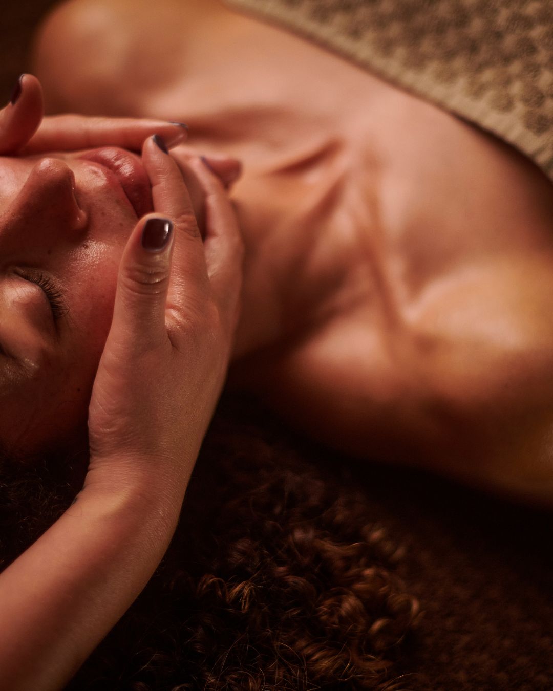 Release tension with Somatic Facial Massage. Gentle buccal techniques and sound healing unlock stored stress while enhancing natural glow.