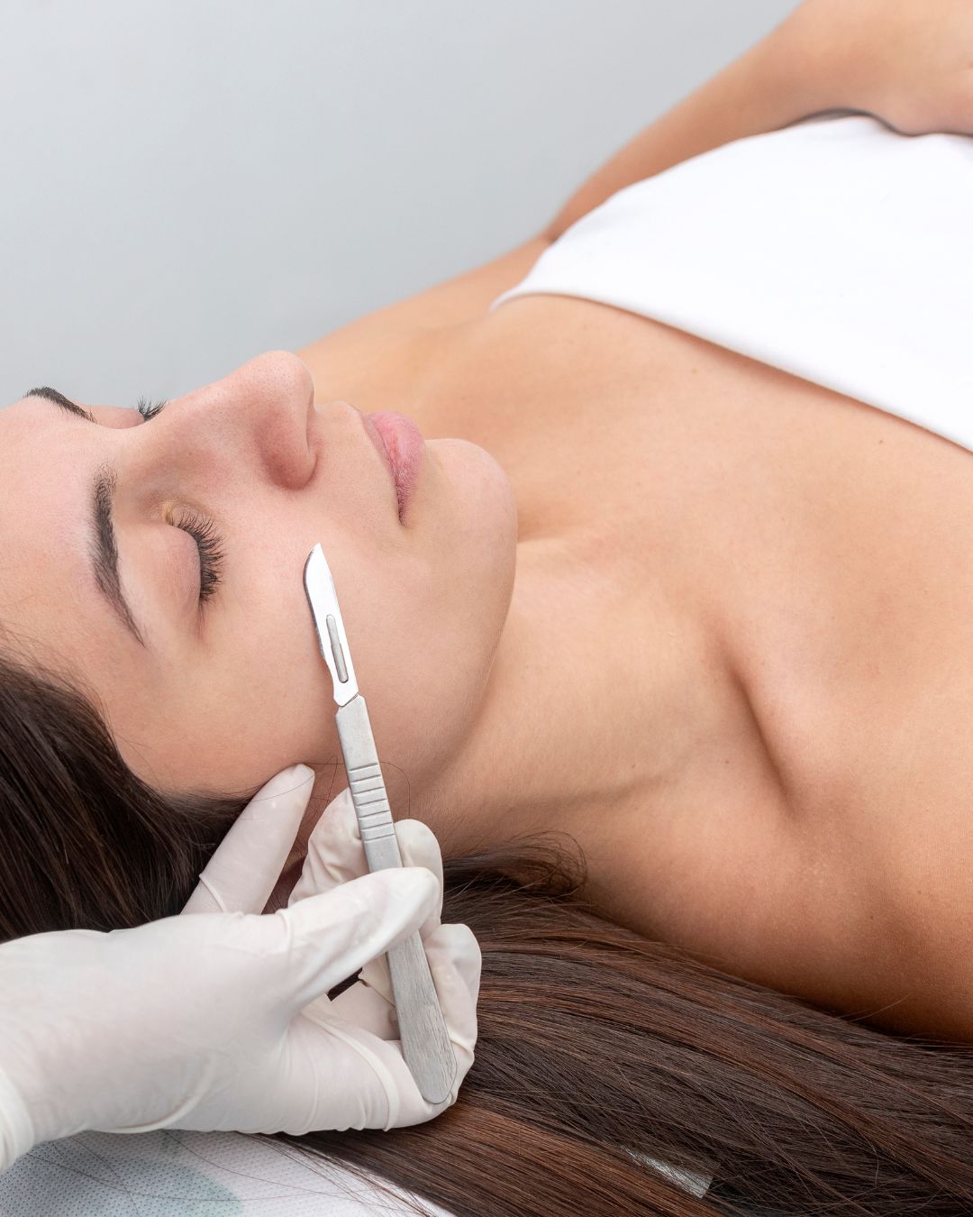 Experience smooth, radiant skin with Radiant Soul Dermaplaning at Chryshakti. A gentle exfoliation that removes dead skin and peach fuzz for an instant glow.