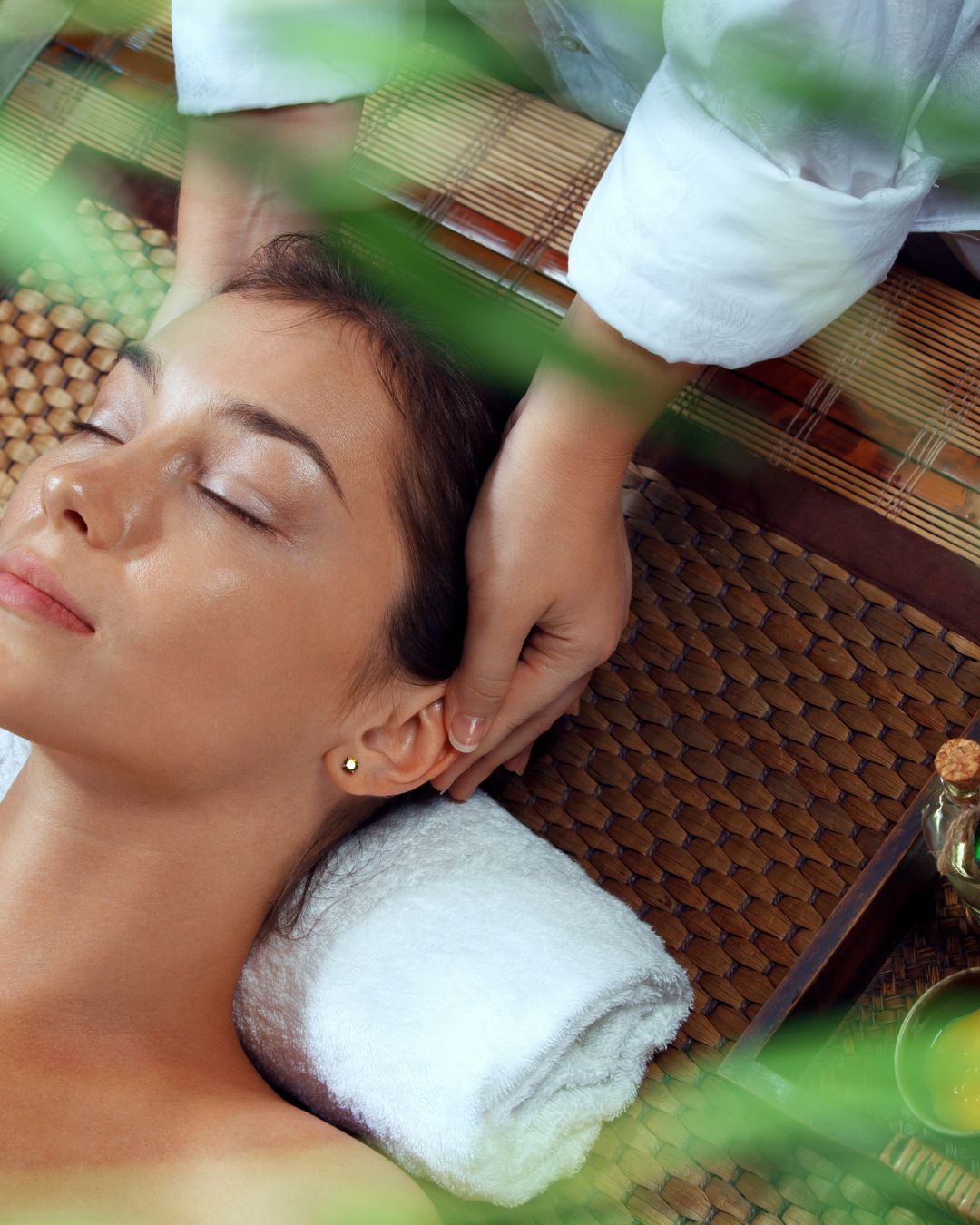 Series of 3 somatic healing sessions with sound therapy and buccal massage for deep emotional and skin renewal. Winter Park, Orlando, stress release therapy